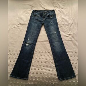 AEO Boyfriend Dark Destroyed Low Rise Flare Jean